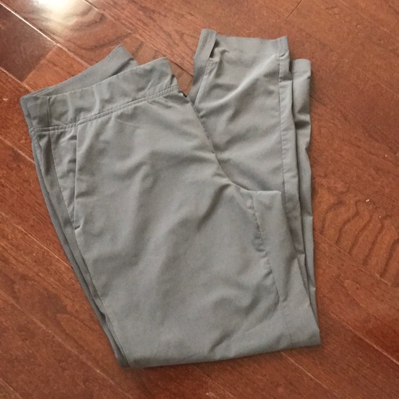 Athleta Pants - Athleta Brooklyn Pant with white side stripe.